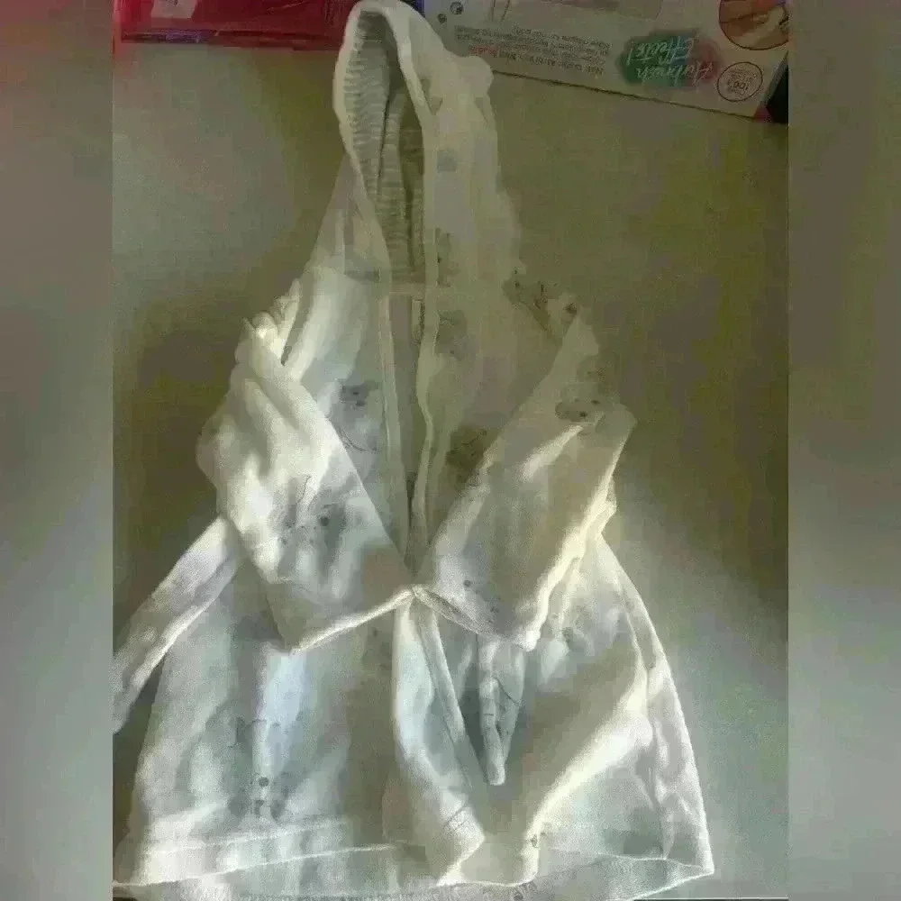 Baby bathrobe.